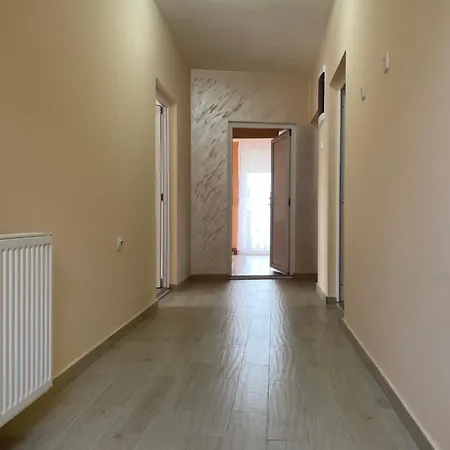 Apartment Sobe Sara *