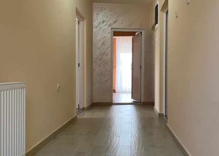 Διαμέρισμα Sobe Sara *